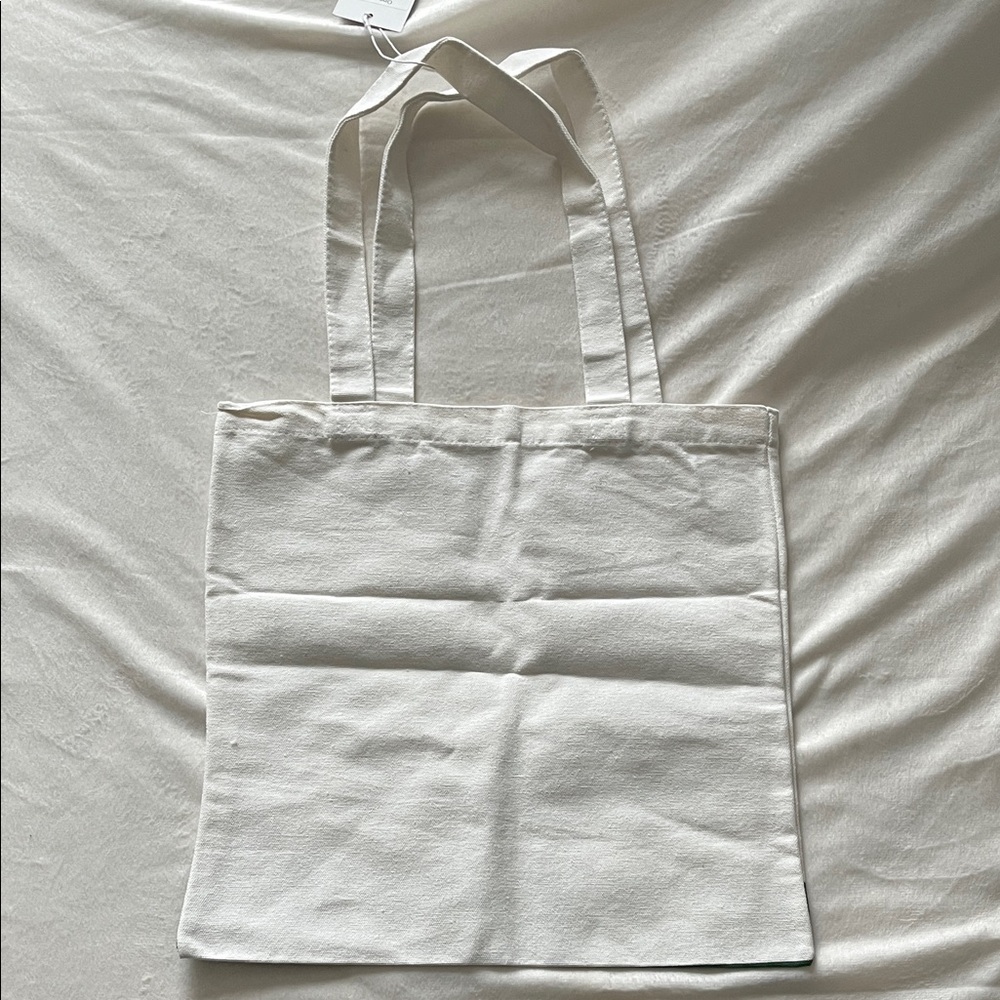 NWT HALARA White Tote with Green Details - Picture 4 of 4